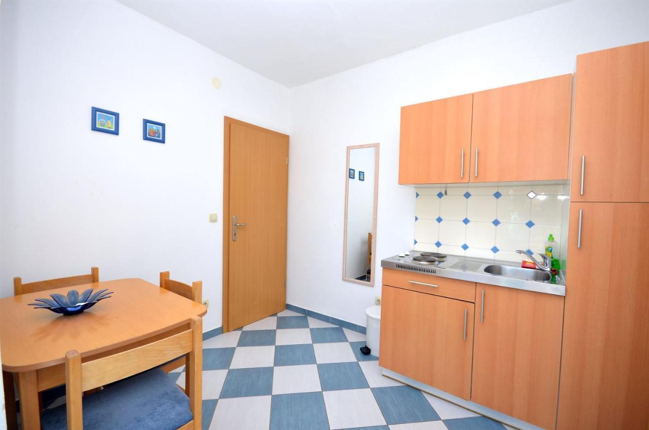Apartments And Rooms Mare Vodice Exteriör bild
